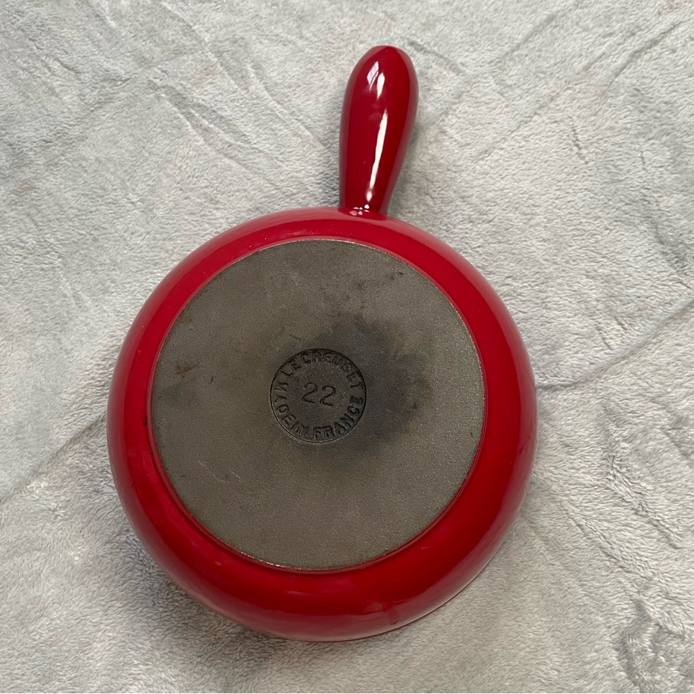 Le Creuset Sauce Pan Enameled Cast Iron #22 Hollow Handle Red